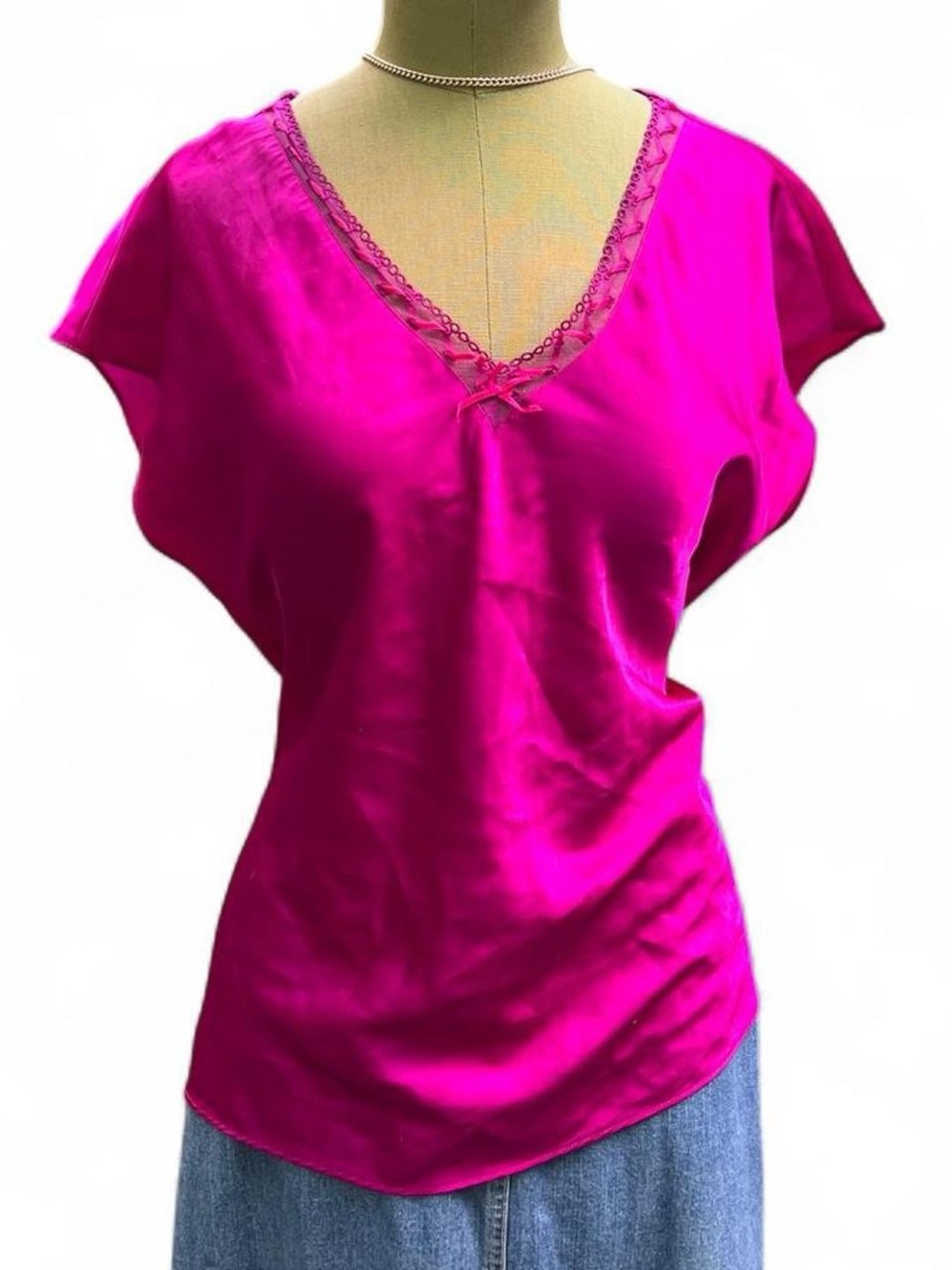 Silky V-Neck Cap Sleeve Top in Fuchsia